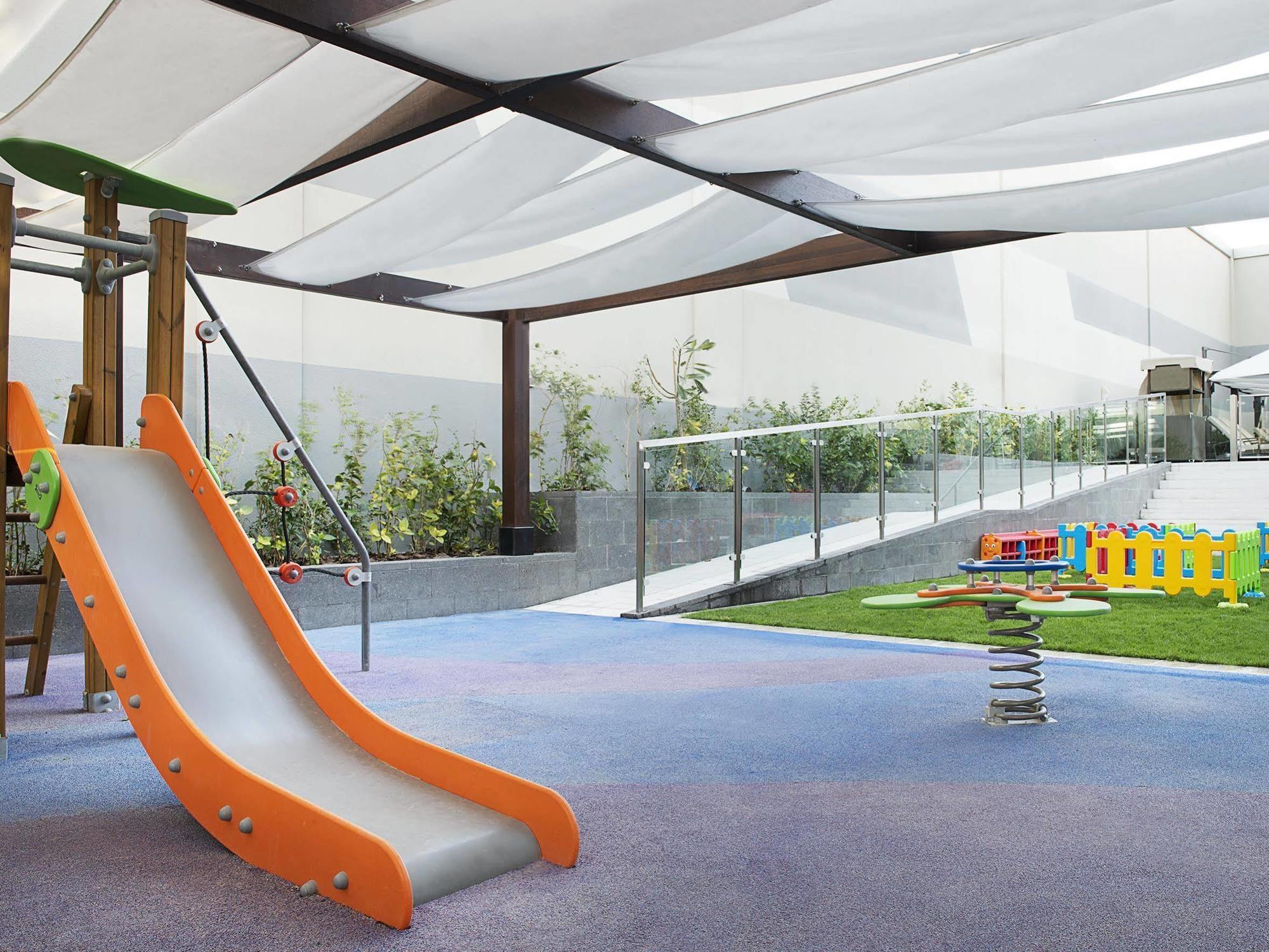 Damac Maison The Vogue Дубай Экстерьер фото Playground