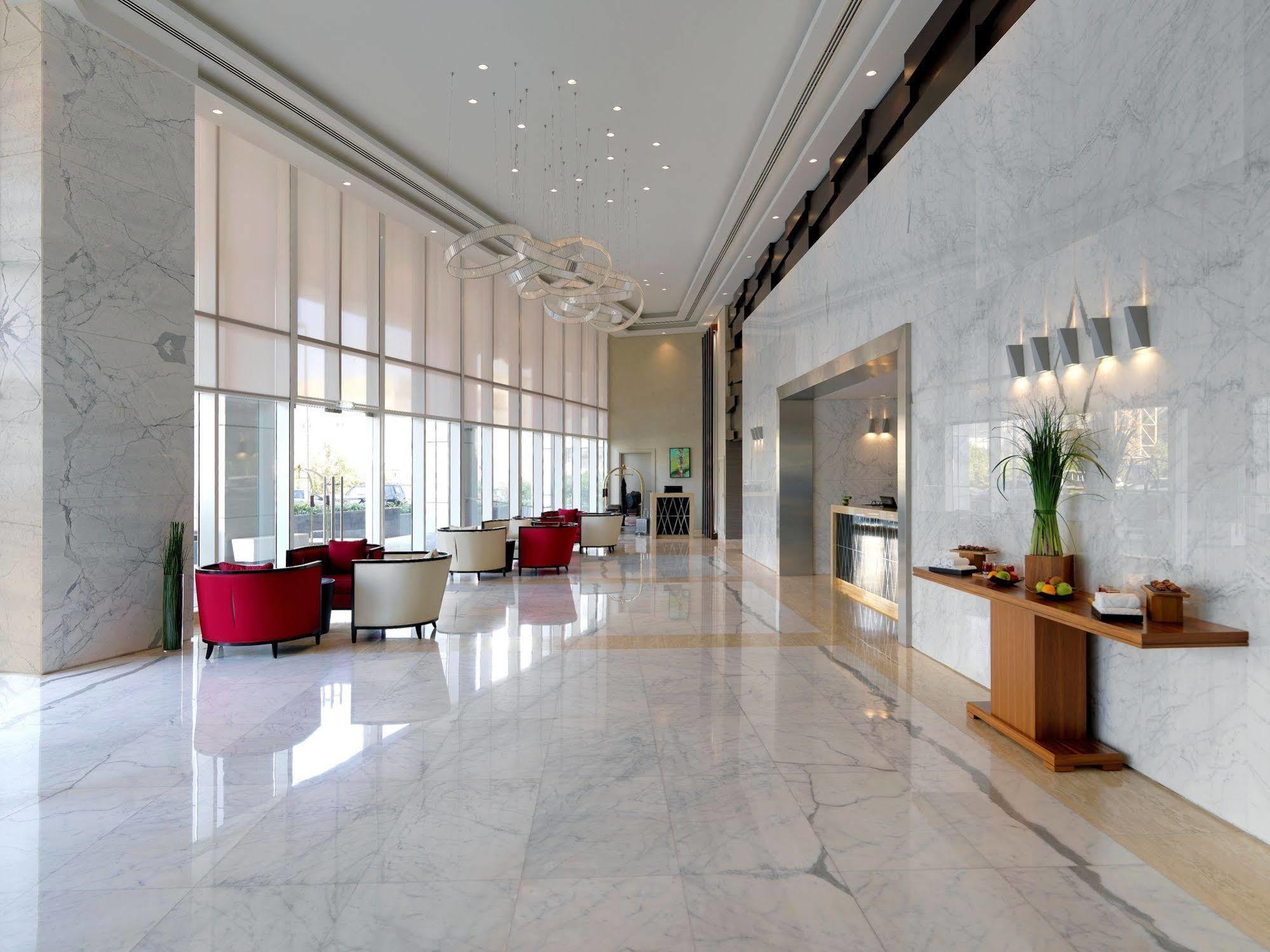 Damac Maison The Vogue Дубай Экстерьер фото Lobby